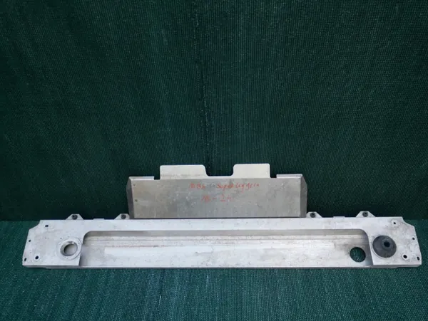 Kylarstödskruvar OEM HY53-8052-AD SSC4 image 2