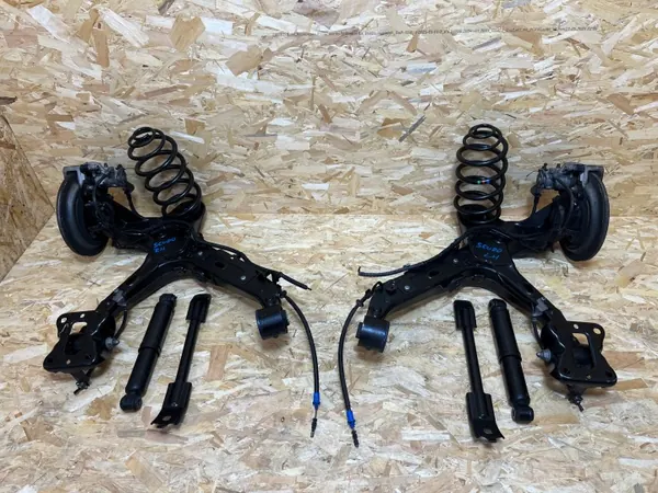 Poutre suspension arrière gauche/droite OEM Scudo Expert image 2
