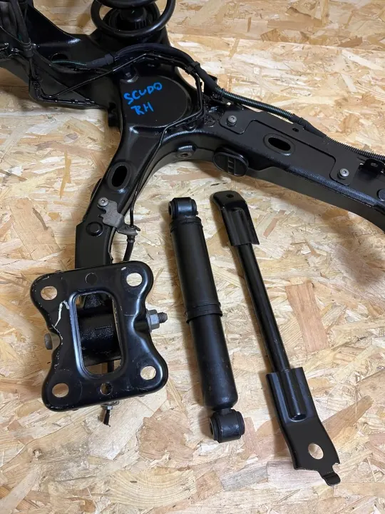 Poutre suspension arrière gauche/droite OEM Scudo Expert image 7