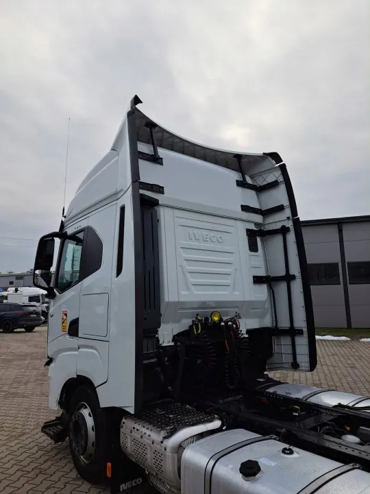 Cabine de couchage complète Iveco OE pour S-Way 2020 image 4