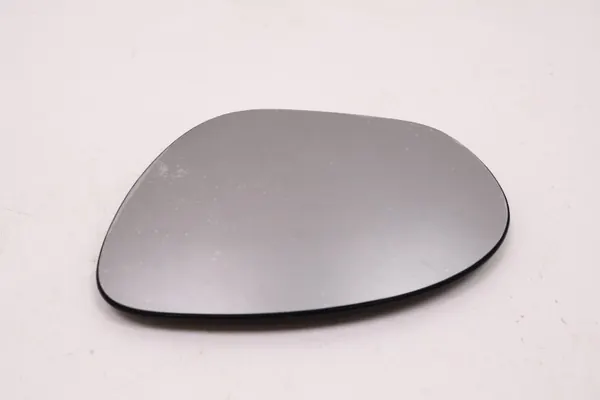 Nissan Juke F15 Vasen Peili-Insertti OEM 96366-1KA1A image 2