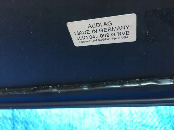 Audi Q7 4M Etutuuletin OEM 4M0845099G Aurinko image 5