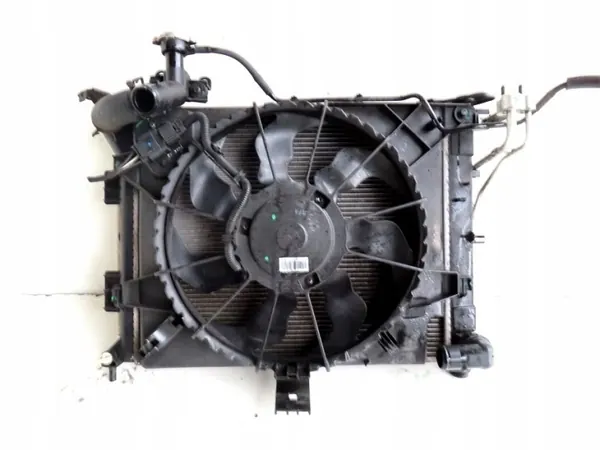Radiateur d'eau OEM 16528486595 pour Hyundai i30 II 1.6 CRDI image 3