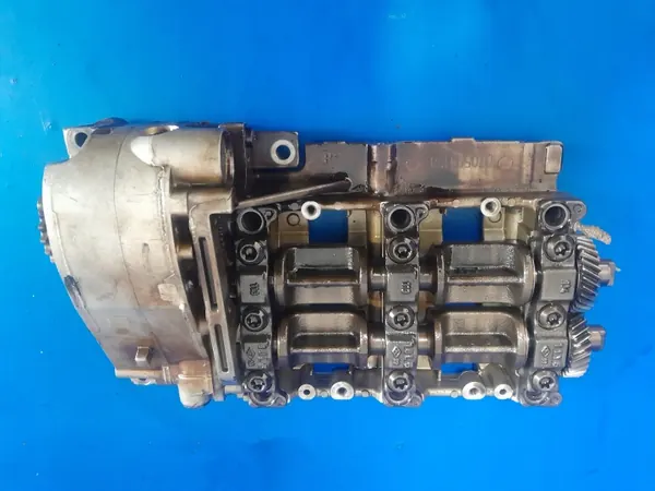 Bomba de aceite BMW OE 7544555 usada - Ajuste directo image 2