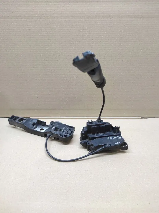 Serrure Portière Avant Droite OEM 805000004R - Renault Laguna III image 2