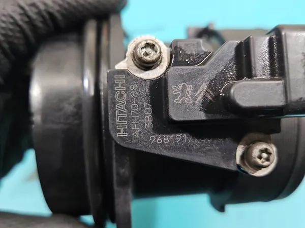 Luftmassenmesser Citroen C5 II X7 2.0 HDI image 7