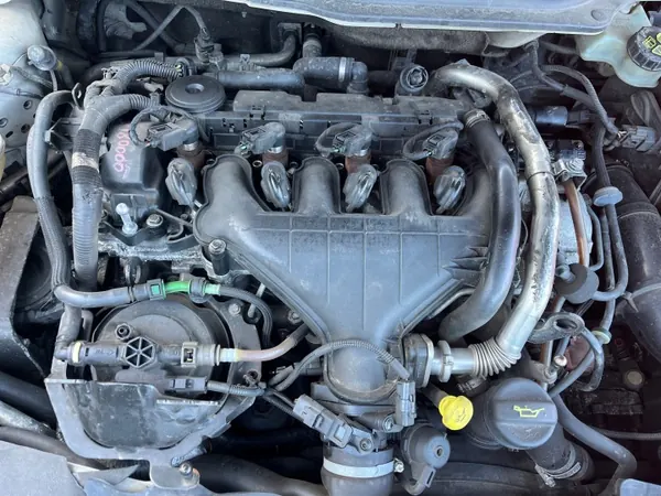 Motor Volvo D4204T 2.0 D 136CV Completo Usado image 2