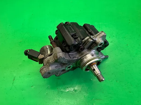 Hochdruckkraftstoffpumpe 33100-2A710 Hyundai i20 I 1.4 CRDI image 7