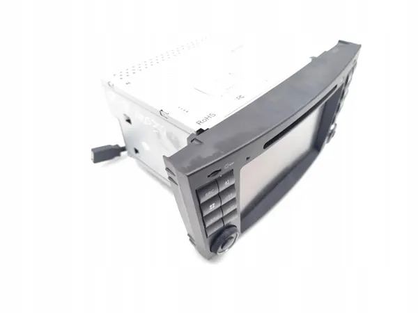 Mercedes-Benz E-Klasse GPS/CD/DVD-Einheit OEM E910R-041223 image 3