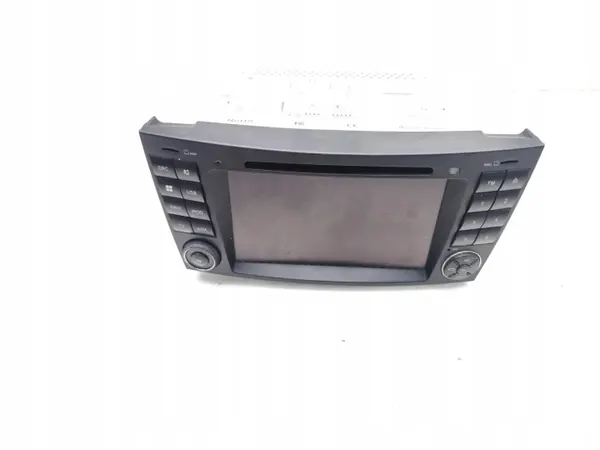 Mercedes-Benz E-Klasse GPS/CD/DVD-Einheit OEM E910R-041223 image 9