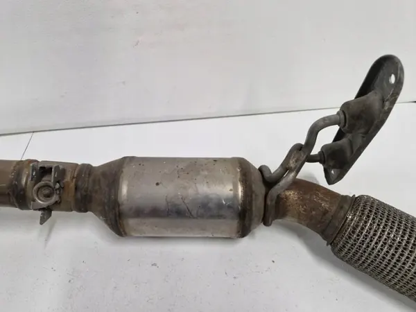 OEM 3Q0131701B Avgasrör för VW B8 2.0 TDI image 3
