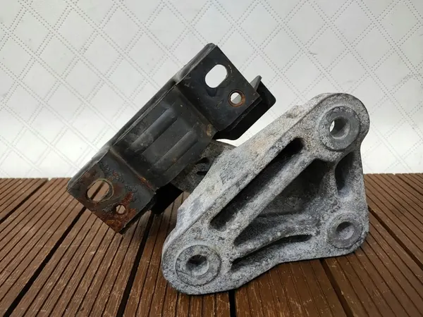 Ford OE Engine Mount CN15-7M121-CB image 3