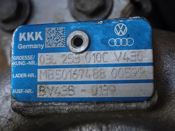 A3 8P GOLF VI EOS 2.0 TDI Turboaggregat 03L253010C image 6