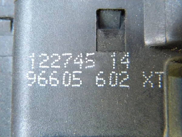 Stuurkolomschakelaar Peugeot OE 96605602XT image 3