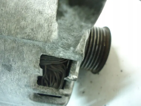 AUDI A4 B8 A5 8T 3.0 TDI Vaihtovirtageneraattori image 6