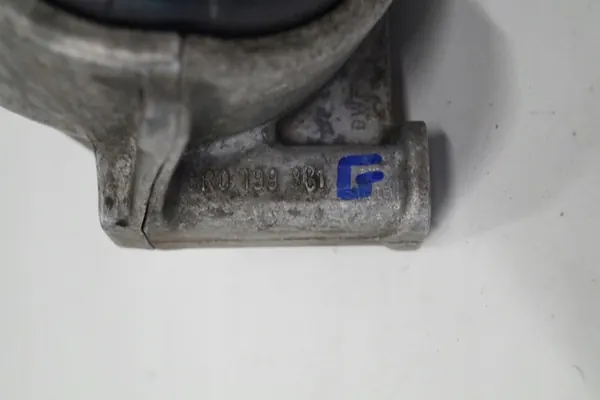 Soporte de motor AUDI A5 A4 8R0199381G image 2