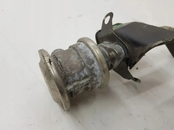 Válvula EGR Maserati OEM 72216900 - Usada image 3