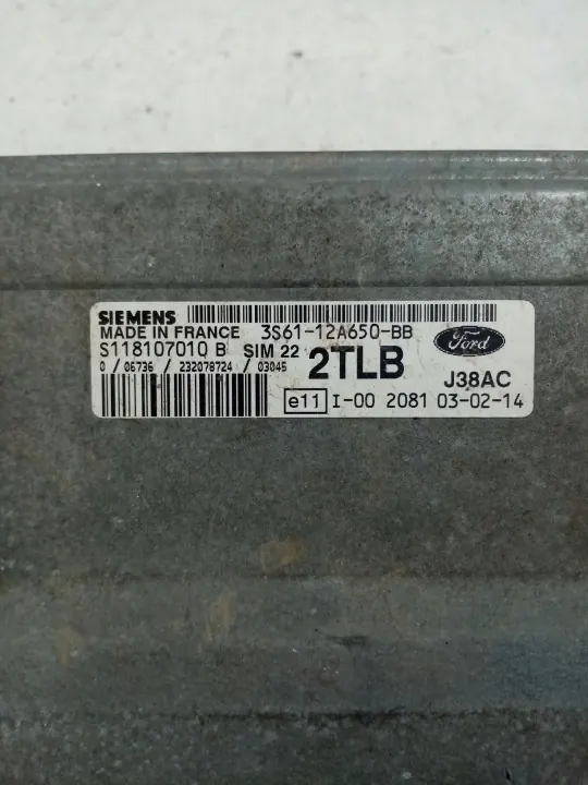 Computadora Motor OEM 3S61-12A650-BB para Ford Fiesta MK6 image 3