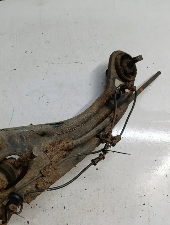 Hyundai ix35 09-15 LIFT 1.7 CRDI Mozzo posteriore sinistro 55270-2S850 image 6