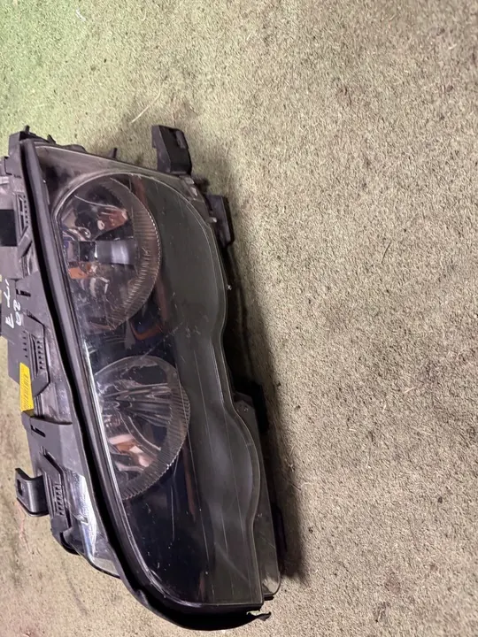 Farol esquerdo BMW 3 E46 Coupe/Cabrio Magneti Marelli image 4