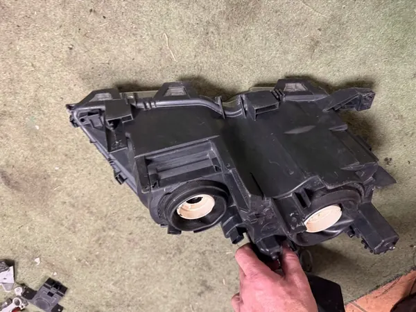 Farol esquerdo BMW 3 E46 Coupe/Cabrio Magneti Marelli image 7