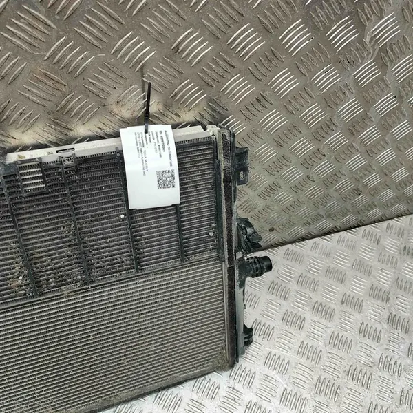 Vattenkylare TESLA MODEL Y 2022 OEM 149417500A image 4