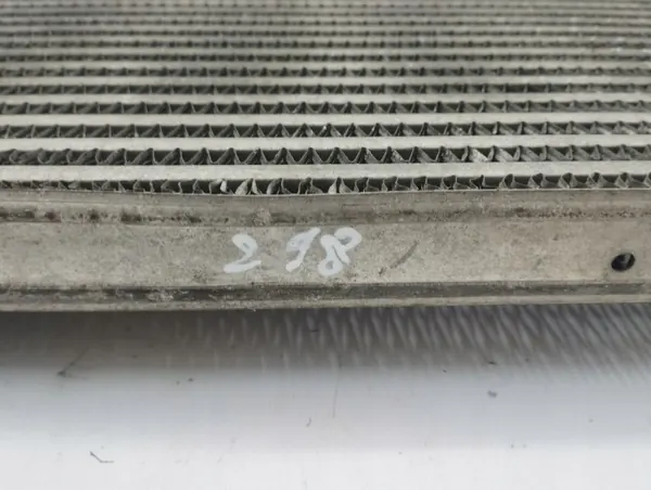 Radiateur d'eau Citroen C5 2009 OEM 13267647 image 7