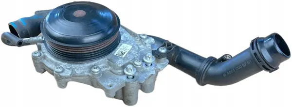 Mercedes vattenpump OEM A6512008401 för VITO W447 2.2 CDI image 3