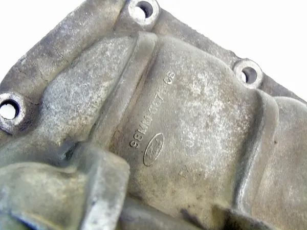 Oljetank 1.4 1.6 16V Focus 1 2 Puma Fiesta Fusion Mazda 2 OEM image 6