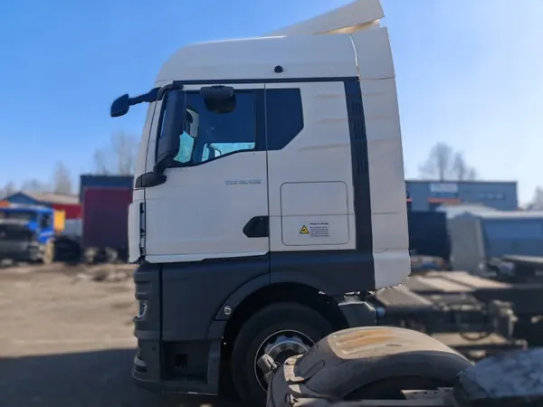 Cabina completa XLX para MAN TGX TG3 2020+ OEM XXXZ image 4