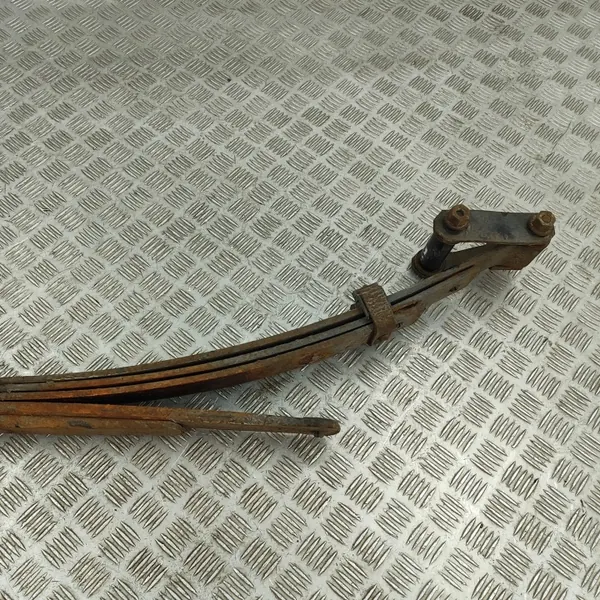 Ressort arrière gauche Ford Ranger OEM AB395599AA image 4