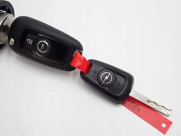 Jeu de clés OEM 39079939 pour Opel Astra K - 2 clés image 4