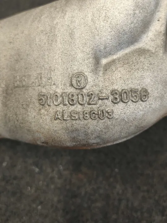 Coudé de Ventilation Moteur OEM 51018020454 MAN D2066 image 5