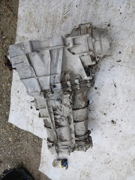 Manuaalivaihteisto AUDI A5 8T 1.8TFSI MVQ image 4