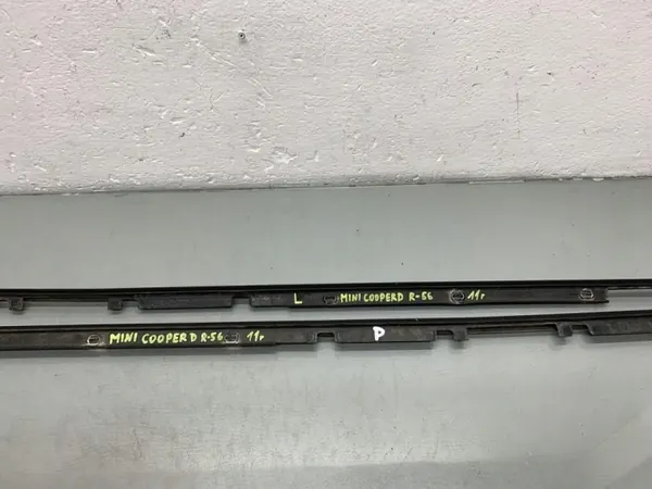 OEM LISTWA DACHOWA LEWA PRAWA Dakdragerset image 4