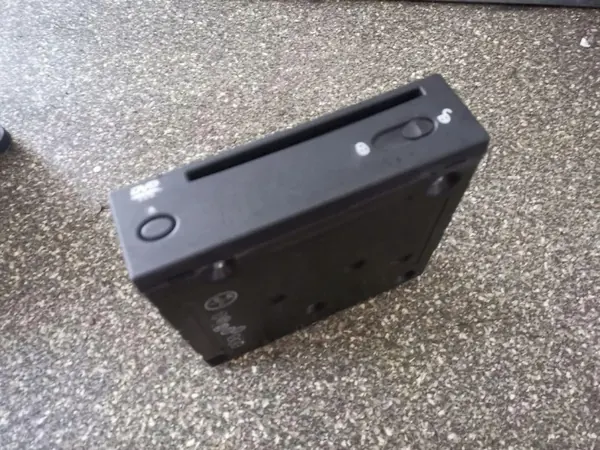 Volvo CD-wisselaar OEM 6G9210E887BL - Gebruikt image 2