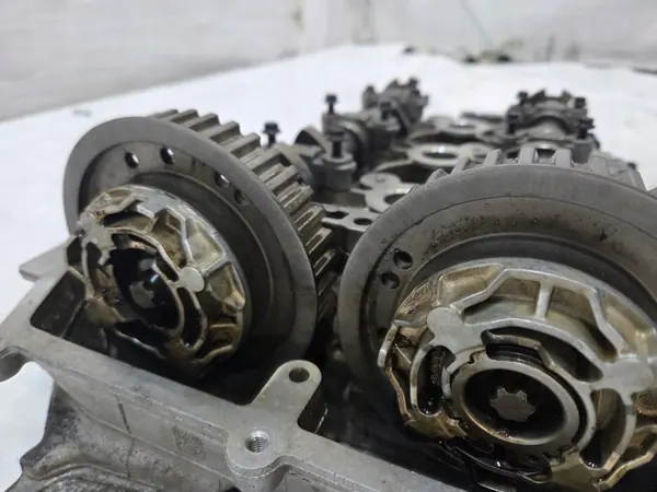 Culata OEM 9815566710 para Opel Crossland 1.2 VTi image 4