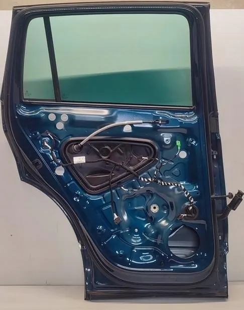 VW TIGUAN II Vänster Bakdörr 2023 image 5