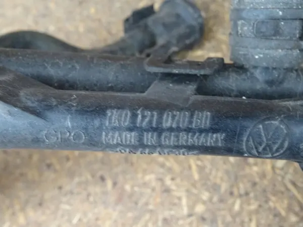 A3 8P GOLF VI 2.0 TFSI Vesijohdot 1K0121070BD image 2