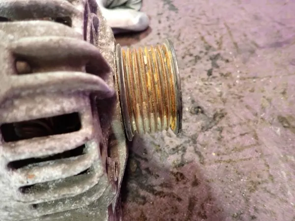 ALTERNATOR RENAULT MODUS 04-07 1.2 75KM 0124325186 image 5