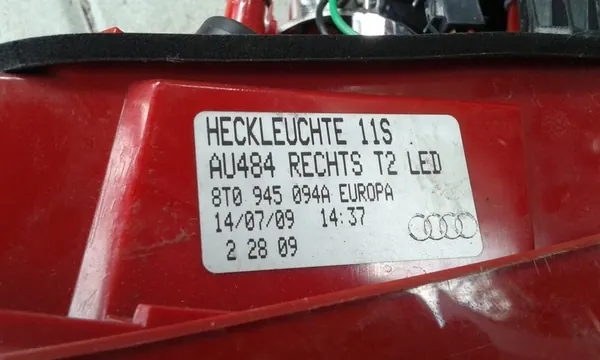 Luz Trasera Derecha Audi A5 8T0 image 2