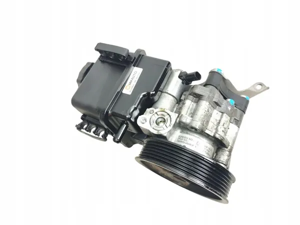 Servostyrningspump Mercedes C W204 2.2 CDI A0064661501 image 2