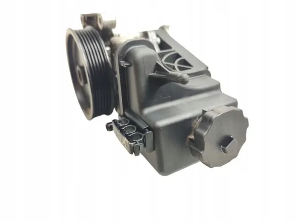 Servostyrningspump Mercedes C W204 2.2 CDI A0064661501 image 4