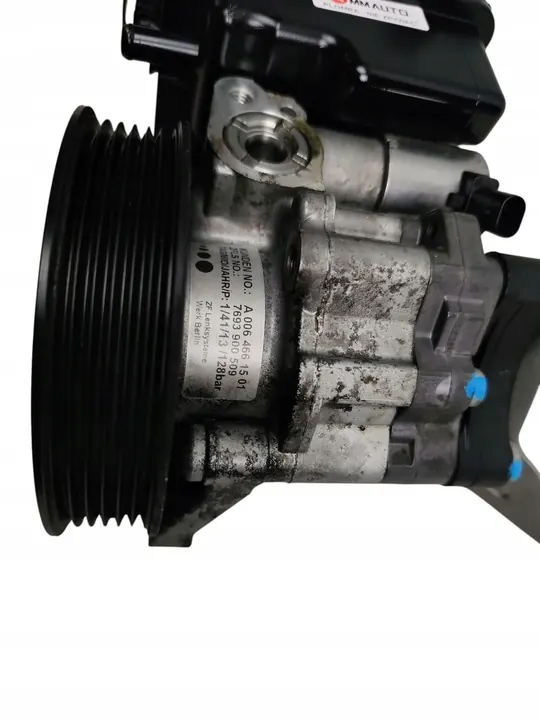 Servostyrningspump Mercedes C W204 2.2 CDI A0064661501 image 5