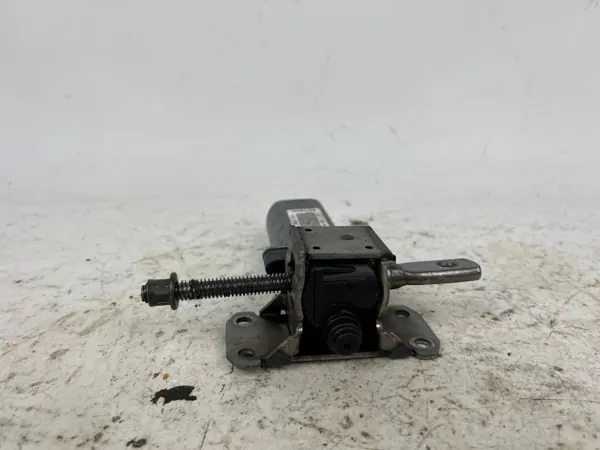 Motor de asiento Porsche Macan OEM D359300 - Usado image 5