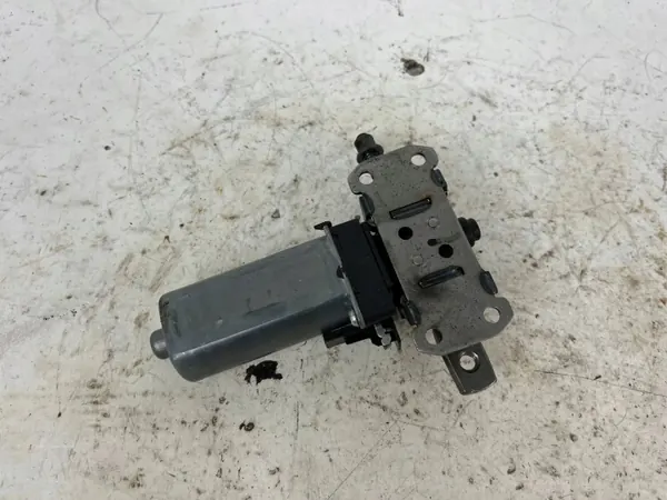 Motor de asiento Porsche Macan OEM D359300 - Usado image 7