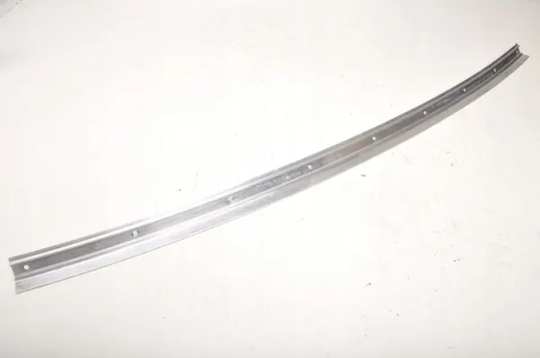 BMW G29 Voorruitlijst OEM 7429627 image 2