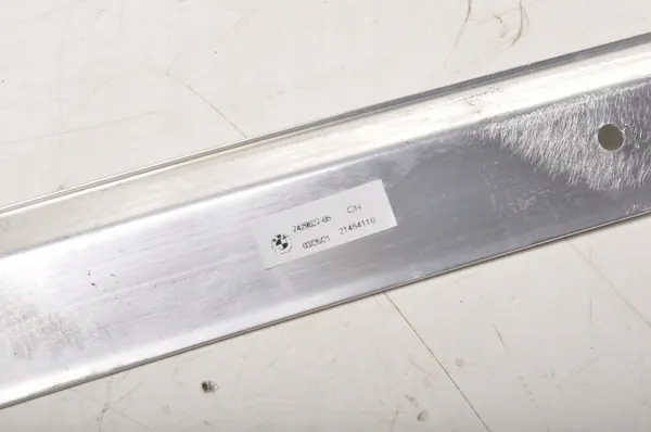 BMW G29 Voorruitlijst OEM 7429627 image 4