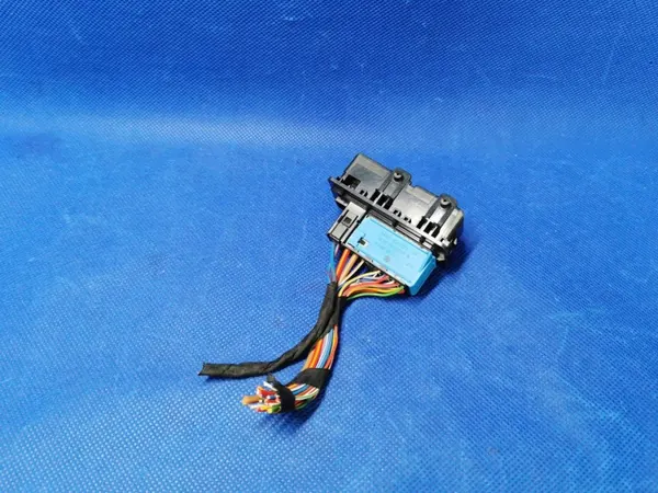 OEM 9221027 Framdörrsplugga för BMW 3 F30 F31 image 3