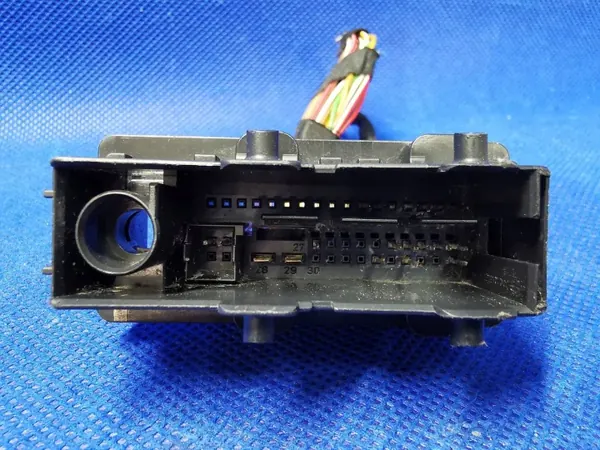 OEM 9221027 Framdörrsplugga för BMW 3 F30 F31 image 5